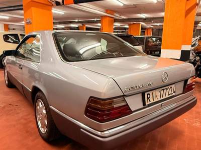 Mercedes-Benz Classe E UTILITARIA ISCRITTA ASI CON 222.706 km  CE 200 16 V Argento usata Roma