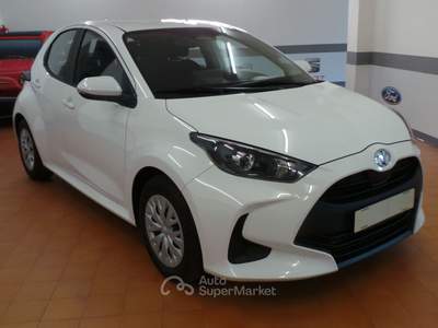 Toyota Yaris aziendale Bianco usata Dormelletto