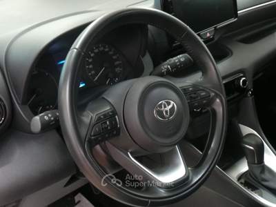 Toyota Yaris aziendale Bianco usata Dormelletto