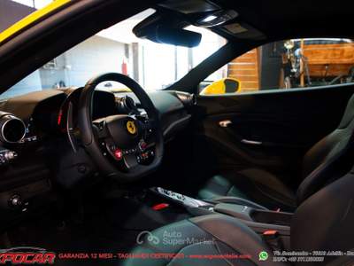 Ferrari F8 F8 Tributo Giallo usata Adelfia