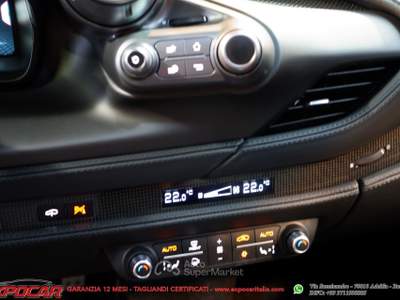 Ferrari F8 F8 Tributo Giallo usata Adelfia