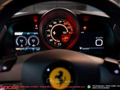 Ferrari F8 F8 Tributo Giallo usata Adelfia