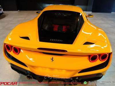 Ferrari F8 F8 Tributo Giallo usata Adelfia