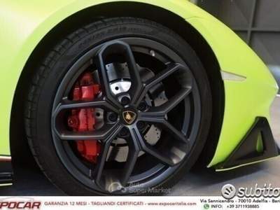 Lamborghini Huracán Huracan Huracán 5.2 V10 RWD Spyder Oro usata Adelfia