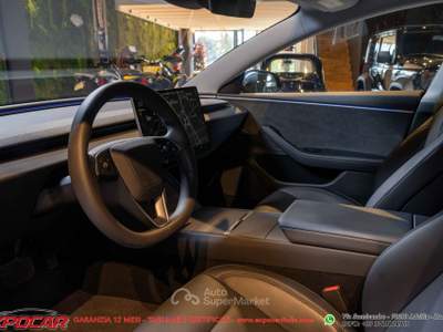 Tesla Model 3 Model 3 Long Range Dual Motor AWD Au Grigio usata Adelfia