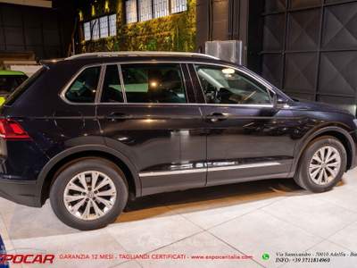 Volkswagen Tiguan SCR DSG Sport BlueMotion Nero usata Adelfia