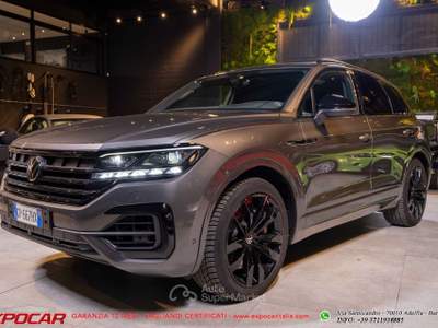 Volkswagen Touareg 3.0 V6 TSI eHybrid 462 CV R Grigio usata Adelfia
