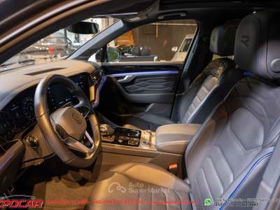 Volkswagen Touareg 3.0 V6 TSI eHybrid 462 CV R Grigio usata Adelfia