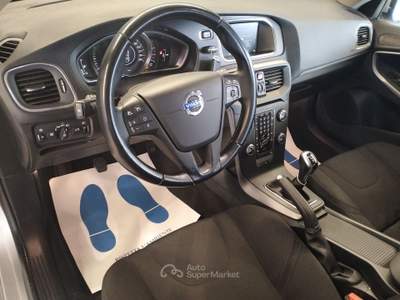 Volvo V40 1.6 Momentum - NEOPATENTATI Beige usata Pistoia