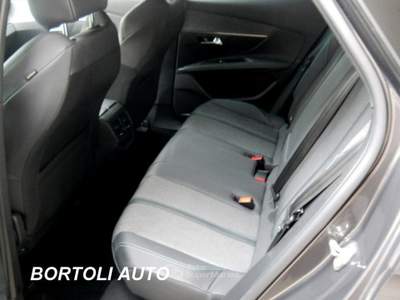Peugeot 3008 BlueHDi 130 25.000 KM EAT8 ALLURE PACK AUTOMATICA Grigio usata Mirandola