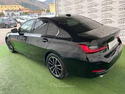 BMW Serie 3 318d 318d 48V Nero usata Acerra