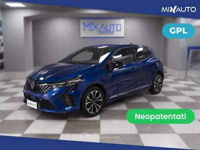 Renault Clio 1.0 TCE Techno GPL 90CV Blu/Azzurro usata Latina