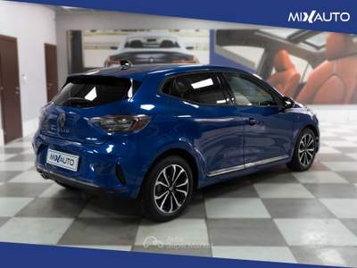 Renault Clio 1.0 TCE Techno GPL 90CV Blu/Azzurro usata Latina
