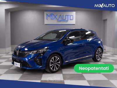 Renault Clio 1.0 TCE Techno GPL 90CV Blu/Azzurro usata Latina