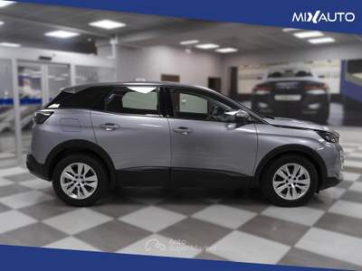 Peugeot 3008 1.5 BlueHDI Active S&amp;S 130CV Grigio usata Latina