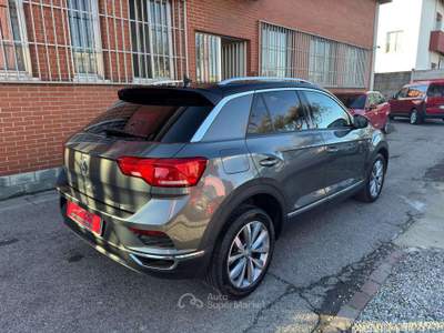 Volkswagen T-Roc 1.0 tsi Style 115cv Grigio usata Cernusco sul Naviglio