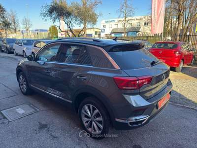 Volkswagen T-Roc 1.0 tsi Style 115cv Grigio usata Cernusco sul Naviglio