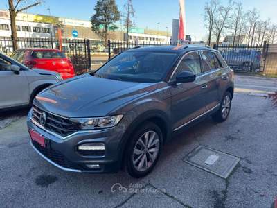 Volkswagen T-Roc 1.0 tsi Style 115cv Grigio usata Cernusco sul Naviglio