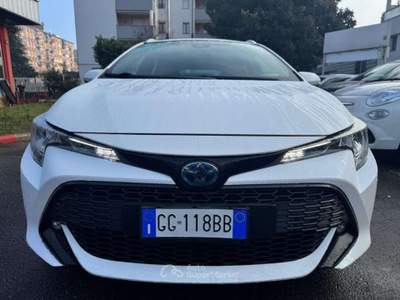 Toyota Corolla TS 1.8 Hybrid Business(AUTOCARRO N1) Bianco usata Milano