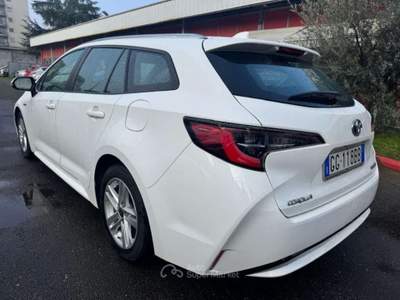 Toyota Corolla TS 1.8 Hybrid Business(AUTOCARRO N1) Bianco usata Milano