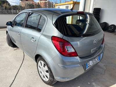 Opel Corsa F.AP. 5 porte Cosmo Grigio usata ALTAMURA