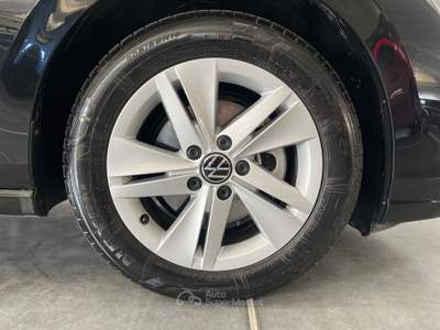 Volkswagen Golf  - golf 2.0 tdi life 115cv Nero usata Salerno