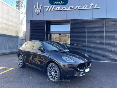 Maserati Grecale 2.0 mhev modena 330cv auto *AZIENDALE* Nero usata Bergamo