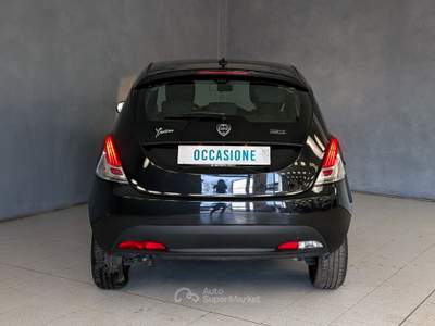 Lancia Ypsilon Ypsilon - 1.0 Hybrid 70cv - Silver Plus  Nero usata Robecco sul Naviglio