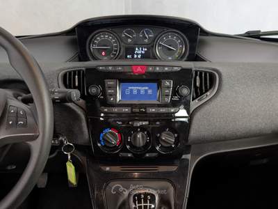 Lancia Ypsilon Ypsilon - 1.0 Hybrid 70cv - Silver Plus  Grigio usata Robecco sul Naviglio