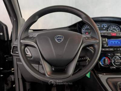 Lancia Ypsilon Ypsilon - 1.0 Hybrid 70cv - Silver Plus  Nero usata Robecco sul Naviglio