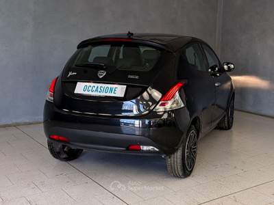 Lancia Ypsilon Ypsilon - 1.0 Hybrid 70cv - Silver Plus  Nero usata Robecco sul Naviglio