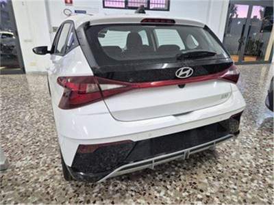 Hyundai i20 3ª serie 1.0 T-GDI Connectline usata BARI
