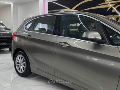 BMW Serie 5 550e 2 218D Active Tourer Luxury Full Optional Oro usata Qualiano