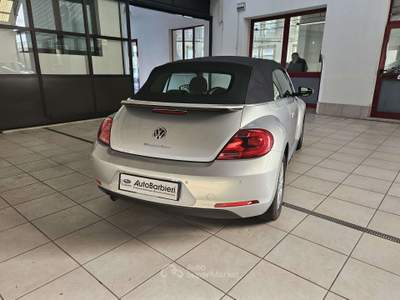 Volkswagen Maggiolino Maggiolino Cabrio 1.6 tdi Design Argento usata Brescia