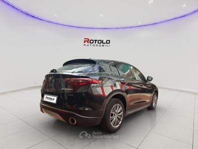 Alfa Romeo Stelvio Stelvio 2.2 Turbodiesel 180 CV AT8 Q4 Executive Nero usata Torino