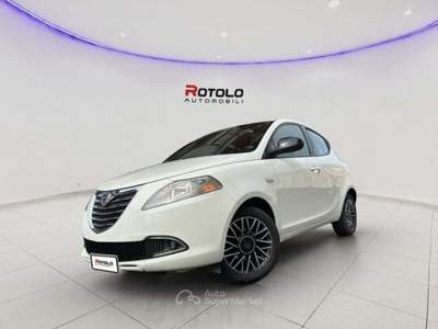 Lancia Ypsilon Ypsilon 1.2 69 CV 5 porte GPL Ecochic Gold Bianco usata Torino