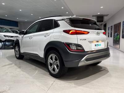 Hyundai Kona 1.0 T-GDI 48V 120cv Xline Bianco usata Milano