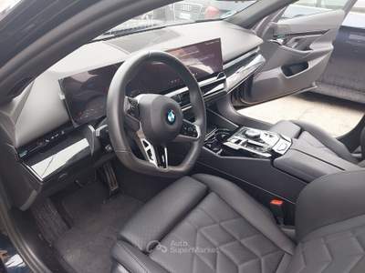 BMW Serie 5 520d 520 520d 48V xDrive Touring Msport Nero usata PARMA