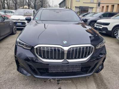 BMW Serie 5 520d 520 520d 48V xDrive Touring Msport Nero usata PARMA
