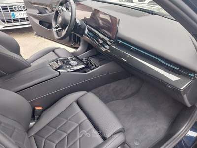 BMW Serie 5 520d 520 520d 48V xDrive Touring Msport Nero usata PARMA