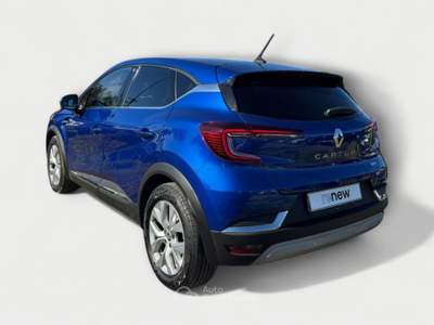 Renault Captur Full Hybrid E-Tech 145 CV Intens Blu/Azzurro usata Pisa