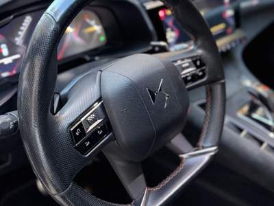 DS Automobiles DS 7 Ds 7 Crossback BlueHDi 130 aut. Performance Line Bianco usata Bari