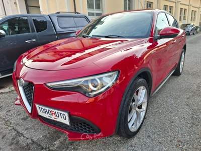 Alfa Romeo Stelvio 2.0 Turbo 280 CV AT8 Q4 Executive Rosso usata Varallo