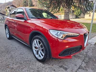 Alfa Romeo Stelvio 2.0 Turbo 280 CV AT8 Q4 Executive Rosso usata Varallo