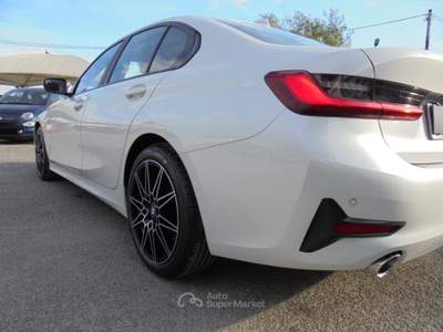 BMW Serie 3 320d d 48V Business Advantage Cerchi 18 PROMO Bianco usata Guidonia Montecelio