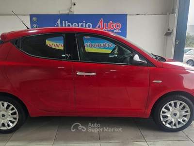 Lancia Ypsilon 1.2 69 CV 5 porte Gold Rosso usata ADRANO
