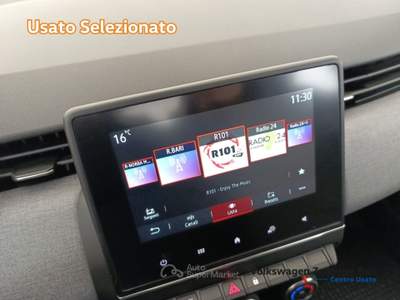Renault Clio 1.0 sce evolution 65cv Arancione usata Bari