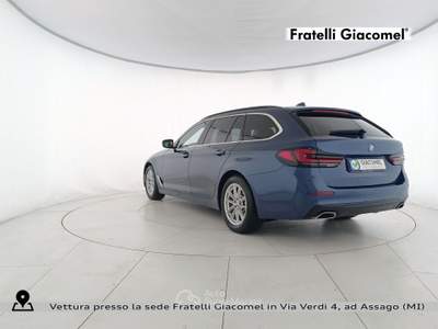 BMW Serie 5 520d 520d touring mhev 48v xdrive business auto Blu/Azzurro usata Assago