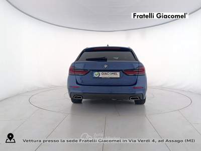 BMW Serie 5 520d 520d touring mhev 48v xdrive business auto Blu/Azzurro usata Assago
