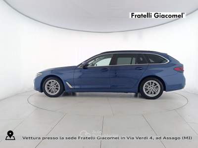 BMW Serie 5 520d 520d touring mhev 48v xdrive business auto Blu/Azzurro usata Assago